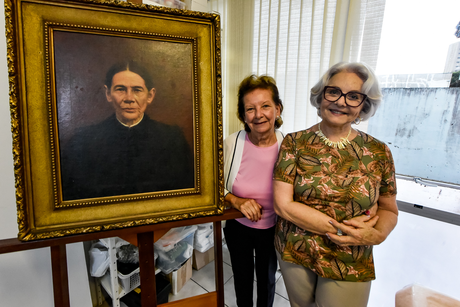 Memórias em acervo: descendentes reencontram pintura da tataravó no Museu Casa Alfredo Andersen. Foto: Kraw Penas/SEEC