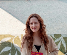 Alunos da Academia Andersen são selecionados para o Salão de Artes Visuais. Cicatriz - Ana Montrucchio Ilkiu de Pinhais.
