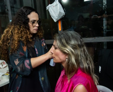 Desfile de marca autoral paranaense encerra residência artística da H-AL no Museu Casa Alfredo Andersen
