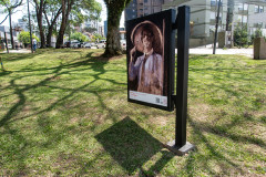 Exposição “Calderari – Amar, Além do Mar” inaugura na Praça Alfredo Andersen com presença de diversos artistas. Foto: Kraw Penas/SEEC