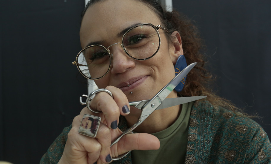 Alexandre Linhares e Thifany F. retornam ao Museu Alfredo Andersen para residência artística sobre separação e novos caminhos autorais