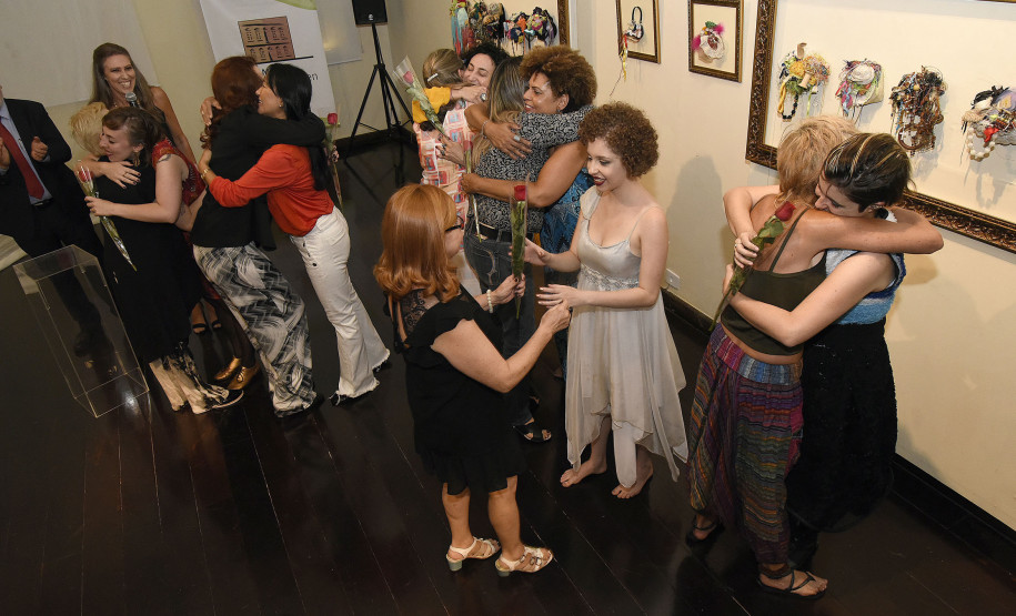 Abertura da exposição "Expressão do Feminino" no Museu Alfredo Andersen(MAA). Mês da Mulher da Secretaria de Cultura do Estado do Paraná(SEEC).Curitiba, 07 de março de 2017.Foto: Kraw Penas/SEEC