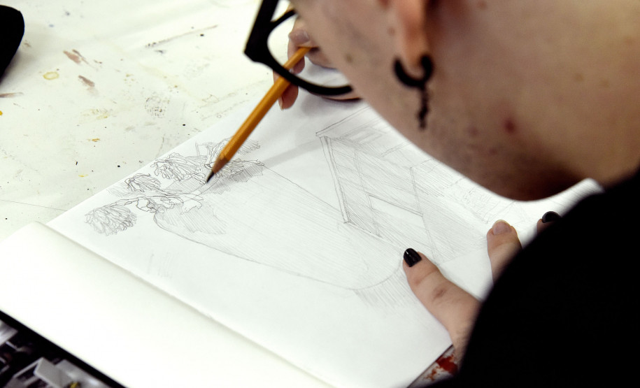 Inscrições para cursos do 2º semestre estão abertas; na foto, aula de croquis urbanos.